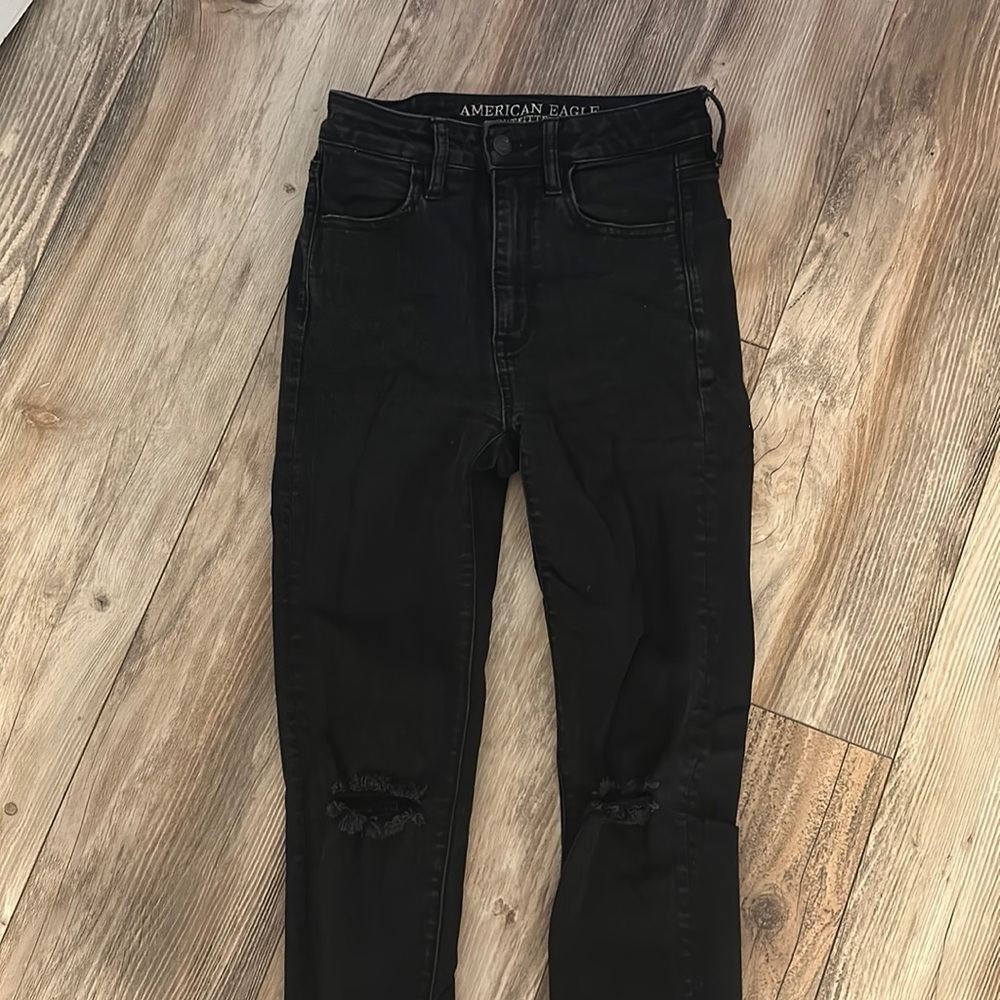 American Eagle Black Knee Ripp High Rise Jeggings
